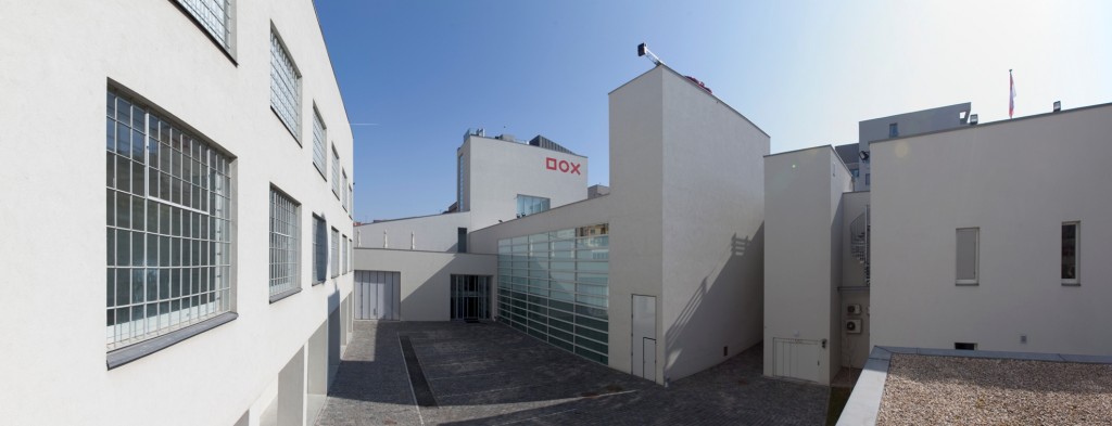 Centrum současného umění DOX