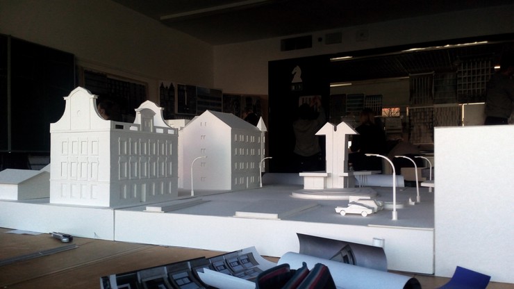 nadrazni - spolecny model